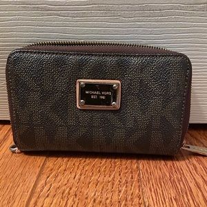 Michael Kors small wallet